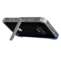 スタンドアーム一体のバンパー型iPhoneケース「Luxa2 Alum Armor iPhone 4/4S Stand Case」