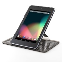 Android 4.2を搭載したGoogleのタブレット端末「Nexus7」専用のケース「Nexus7スタンドケース　200-PDA105BK」。回転式のスタンドを備え、縦向き・横向きを簡単に切り替えられる。