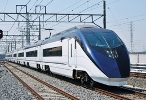 京成電鉄は13日、上野駅と成田空港駅を結ぶ特急「スカイライナー」の車内と一部の駅で公衆無線LANサービスを導入すると発表した。