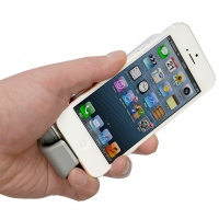 24個の吸盤でiPhone5と一体化する外付バッテリー「Hybrid for iPhone5」