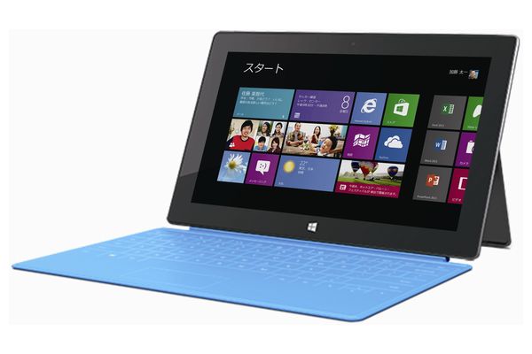 Surface RT+Touch Cover シアン ブルー（画像：日本マイクロソフト）