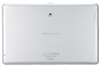KDDIが29日に発売する富士通製の10.1型タブレット端末「ARROWS Tab FJT21」（写真提供：KDDI）