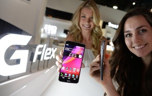 LGエレクトロニクスは7日、今年1～3月中に6インチ曲面型スマートフォン「G Flex」を米国で発売することを明らかにした。