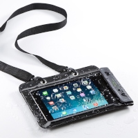 サンワサプライが6日発売した「iPad mini・Nexus7防水ケース（お風呂対応・7インチ汎用・スタンド機能・ストラップ付） 200-PDA126」