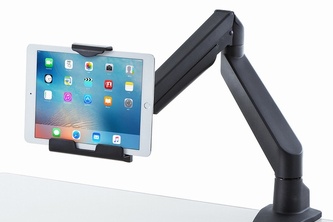 サンワサプライ、iPadをモニタアームに取り付けるホルダー「CR-LATAB20BK」