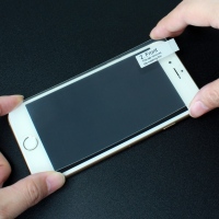 【上海問屋】iPhione6・iPhone6 Plusの液晶をキズから護ろう　表面硬度8H　プラスチック素材　iPhone6・Plus専用保護シート　販売開始　