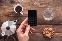 SIMフリーで国内最小・最薄・最軽量*1を実現したカードサイズの携帯電話「NichePhone-S」７月14日よりクラウドファンディングを通して先行販売を開始！