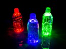 【上海問屋限定販売】  ペットボトルやグラスを光らせてパーティー空間を演出 自分の飲み物の目印にも LEDで光るペットボトルコースター　販売開始