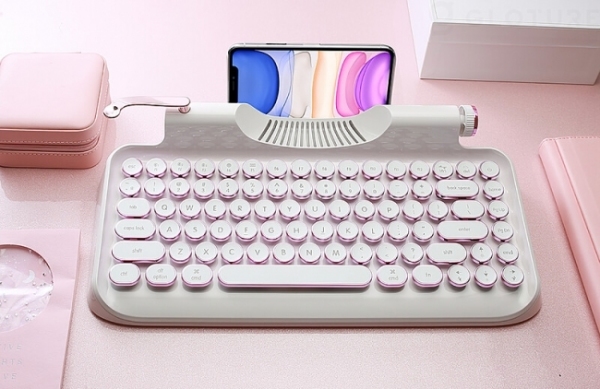 【期間限定10％引き】「Rymek メカニカルキーボード」タイプライター風デザインと先進技術が融合！【iPhone・Android・Windows・Mac対応】
