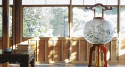 20世紀を代表する芸術家イサム・ノグチの“光の彫刻”も製造！明治24年創業「岐阜提灯」メーカーが、日本の伝統工芸品4000種以上を扱うECプラットフォームに登場