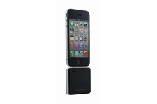 iPhone 4S/4と一体型デザインの予備バッテリー「MacGizmo Extra Superior Battery Charger for iPhone/iPod」
