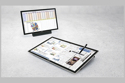 シャープ、20V型タッチディスプレイを発売　細かい文字の手書き入力が可能