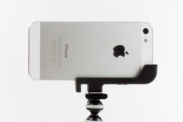 iPhone 5用の三脚マウント「Glif for iPhone5」　安定した写真・動画撮影に【動画】