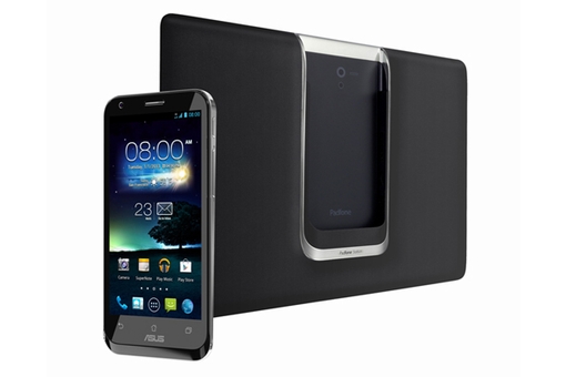 10.1インチのタブレットに早変わりする4.7インチのスーパーフォン「PadFone 2」（画像：ASUS）