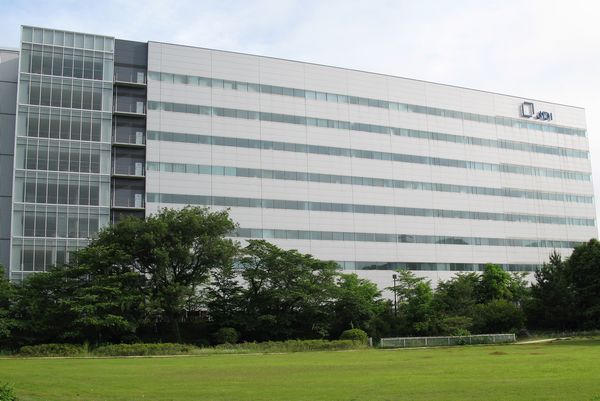 ジャパンディスプレイ、茂原工場の新液晶ラインで量産開始