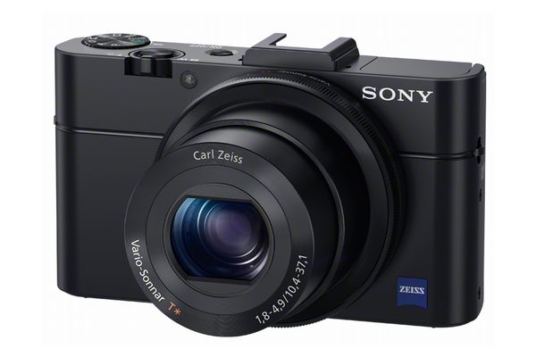 ソニー、世界初1.0型の裏面照射型CMOS搭載サイバーショット「RX100 II」を発売