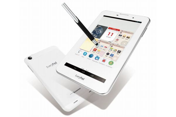 ヤマダ電機が7インチの自社タブレットを発売、価格は2万1800円