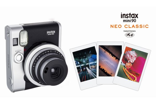 富士フイルム、インスタントカメラ「チェキ」の最上位機種を発売