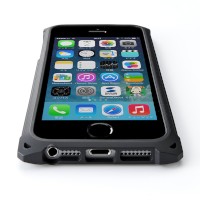 四隅のダンパーで落下時の衝撃を抑えるサンワサプライのiPhone 5s / 5ケース「200-PDA135GY」