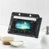 サンワサプライが6日発売した「iPad mini・Nexus7防水ケース（お風呂対応・7インチ汎用・スタンド機能・ストラップ付） 200-PDA126」