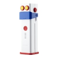 人型ロボットを象ったユニークなデザインのポータブルチャージャー「OZAKI O!tool Battery 2600mAh」