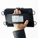 iPad mini 4専用のショルダーベルト付きケース「PDA-IPAD711」（サンワプライ発表資料より）