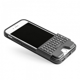 「KeNero Thunderbird」をiPhone6/6sに装着したときのイメージ（写真：リンクスインターナショナル発表資料より）