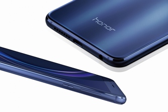 楽天、ダブルレンズ・指紋センサー搭載のハイエンドスマホ「honor 8」