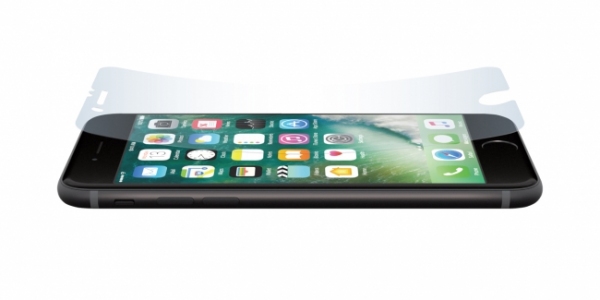 パワーサポートが発売するiPhone 7 / iPhone 7 Plus用の液晶保護フィルムセット（写真：パワーサポートの発表資料より）