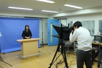 テレプロンプター撮影用販売開始「カメラ目線を維持できる」
