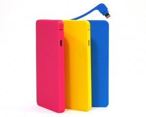 iPhone 6充電ケーブル内蔵モバイルバッテリー　「AiONE Slim 4000」9月22日販売開始