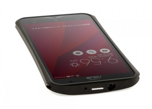 「ASUS ZenFone 2」にフィットするアルミニウムバンパーケース新登場～上下左右の4パーツに分割しラウンド形状に対応～