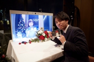 クリスマスに遠く離れたふたりの心と心がつながるディナーSYNC DINNER　特別コースを期間限定で提供スタート 東京・大阪400kmをつなぐ夢のひとときが実現