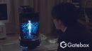 バーチャルホームロボット「Gatebox」、外出中でもキャラクターとコミュニケーションできるチャットアプリのコンセプトムービーを公開