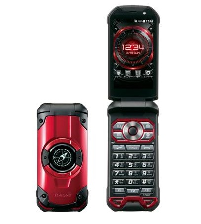最強のタフネスケータイ「TORQUE(R) X01」のテレビ新CM「TORQUE（R） THE MOVIE」篇を放映