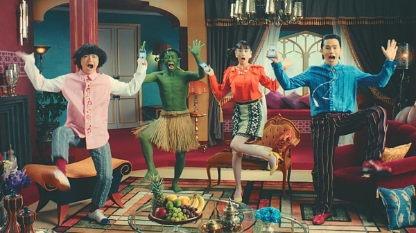染谷将太、池松壮亮、山本美月に加えて小峠英二を起用した「BIGLOBEモバイル」の新テレビCMを放映開始～月額換算700円の驚きを河童で表現した「ビックリ ビッグローブ！」篇～