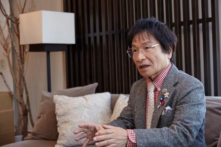 【特別インタビュー】思春期は”精神構造的”にスマホが必要！？尾木ママが語る！スマホ教育に必要な「正しい知識」と「考え方」