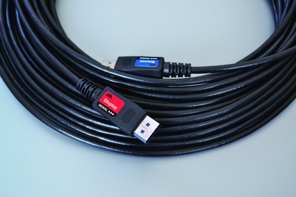 世界初※ 8K対 応 DisplayPort光ケーブルを発売