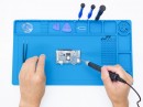 【上海問屋限定販売】  電子工作時の小さなネジの紛失やドライバーの転がりを防げる 耐熱・断熱 シリコン作業マット　販売開始