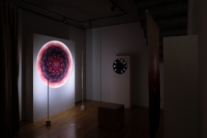 「FANZA×#FR2 @#FR2 GALLERY 2」フィナーレを飾る！10月18日(木)より三嶋章義『特定の気質の人間に左右されないとき』展示開始！