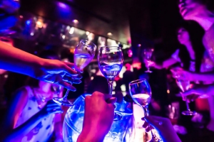 「今夜はどこへ遊びに行く？」訪日外国人向け日本のナイトライフ情報サイトLetsGoOut.Live公開