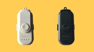 【ラシカル】わずか32gの小型軽量で、持ち運び便利なコードレス充電器「マグッピ」の予約販売を再び「CAMPFIRE」にて開始。