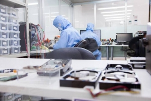 故障後1か月使用を続け物理・論理障害を併発したRAID5サーバーを1日で復旧成功