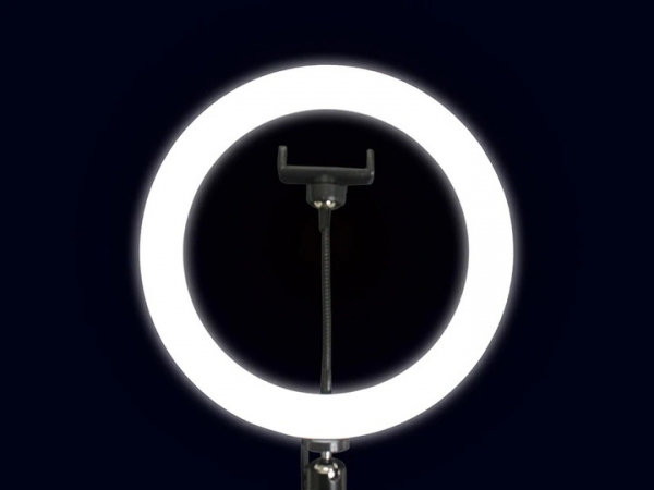 【上海問屋限定販売】色合いが変更できるLEDライトリング　販売開始