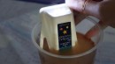 【ラシカル】水につけると2秒で点灯する災害用LEDライト「マモシビ」のクラウドファンディングを「Makuake」にて開始。