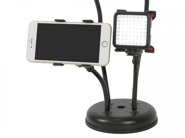 【上海問屋限定販売】クリップ型のホルダーでスマホを4台も固定することができるスマホ4台固定対応フレキシブルスタンド DN-915914