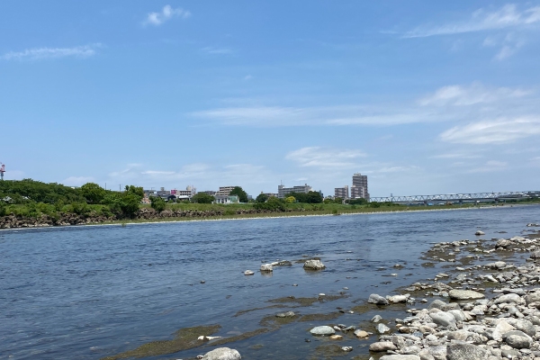 おうち時間をもっと楽しむ！クリアな写真撮影　お風呂で気分も晴れやカラー　スマートフォン用　防水ケース6月19日発売