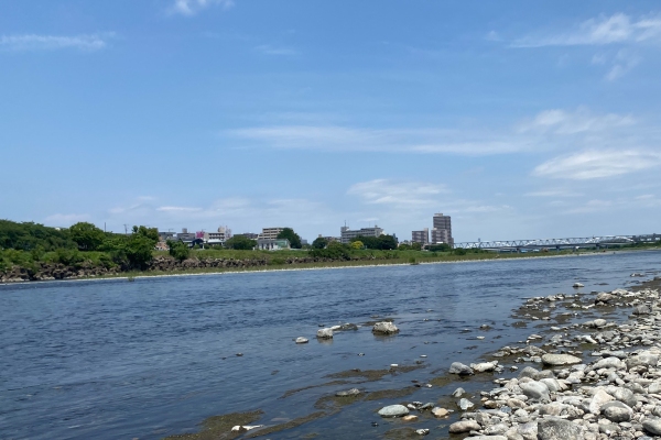 おうち時間をもっと楽しむ！クリアな写真撮影　お風呂で気分も晴れやカラー　スマートフォン用　防水ケース6月19日発売