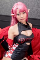 コスプレイヤー「はわわ大明神」さんがアズレン、デュークのレースクイーン姿で発売前フィギュアを堪能！