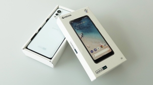 京セラの「開閉機能重視のテレスコープ型スマートフォン個装箱」2021日本パッケージングコンテストで電気・機器包装部門賞入賞